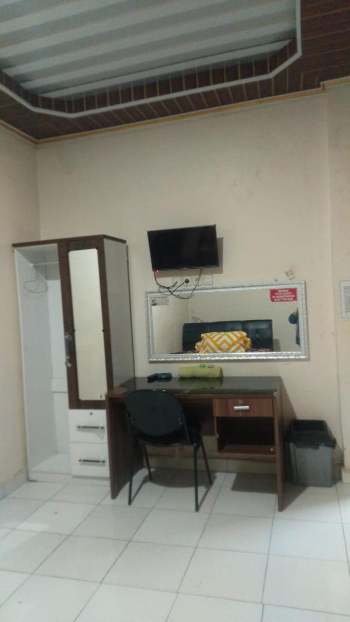 במוטל Wisma Reza Palopo מראה חיצוני תמונה